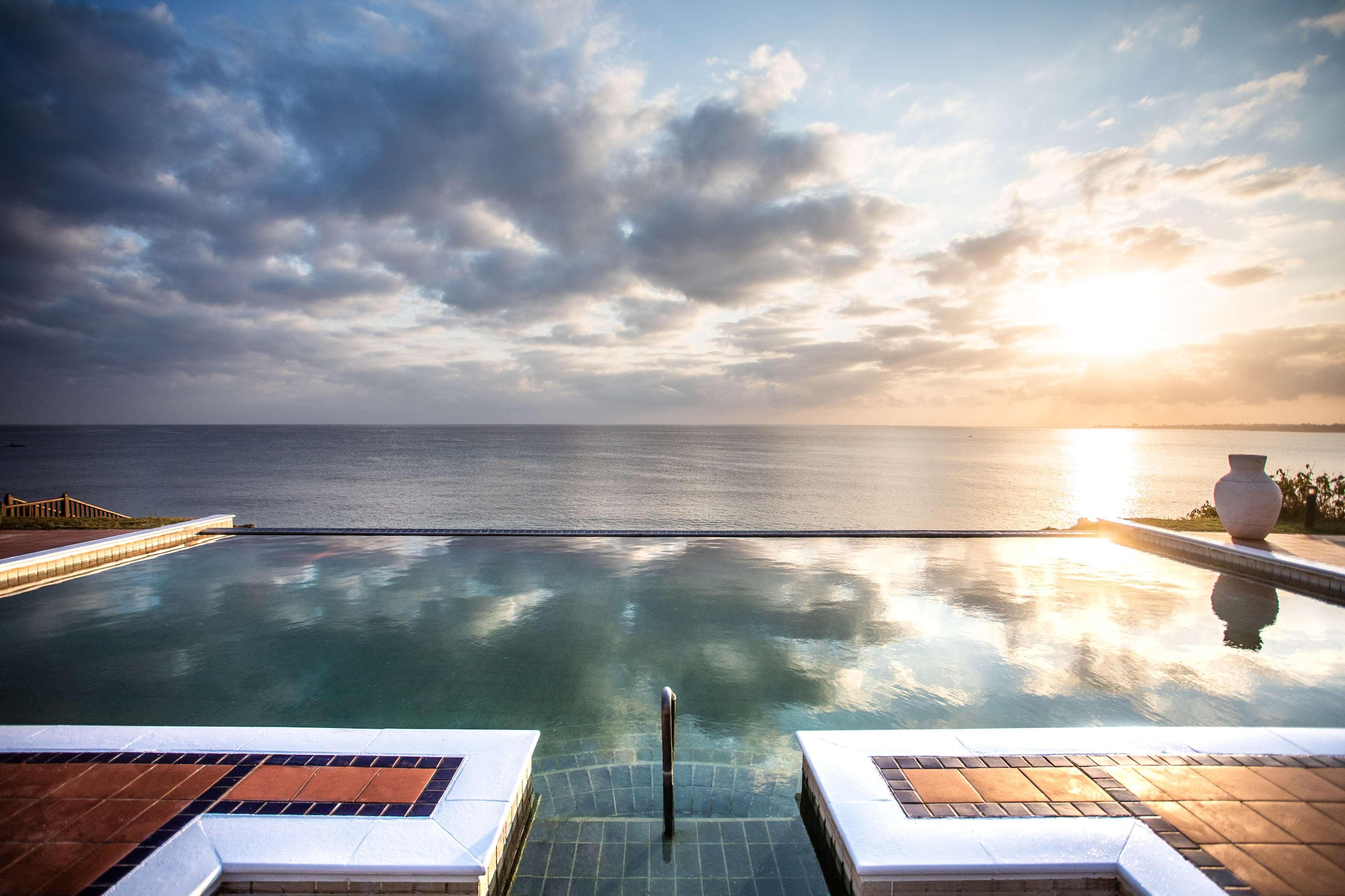 Avani Pemba Beach Hotel Екстер'єр фото