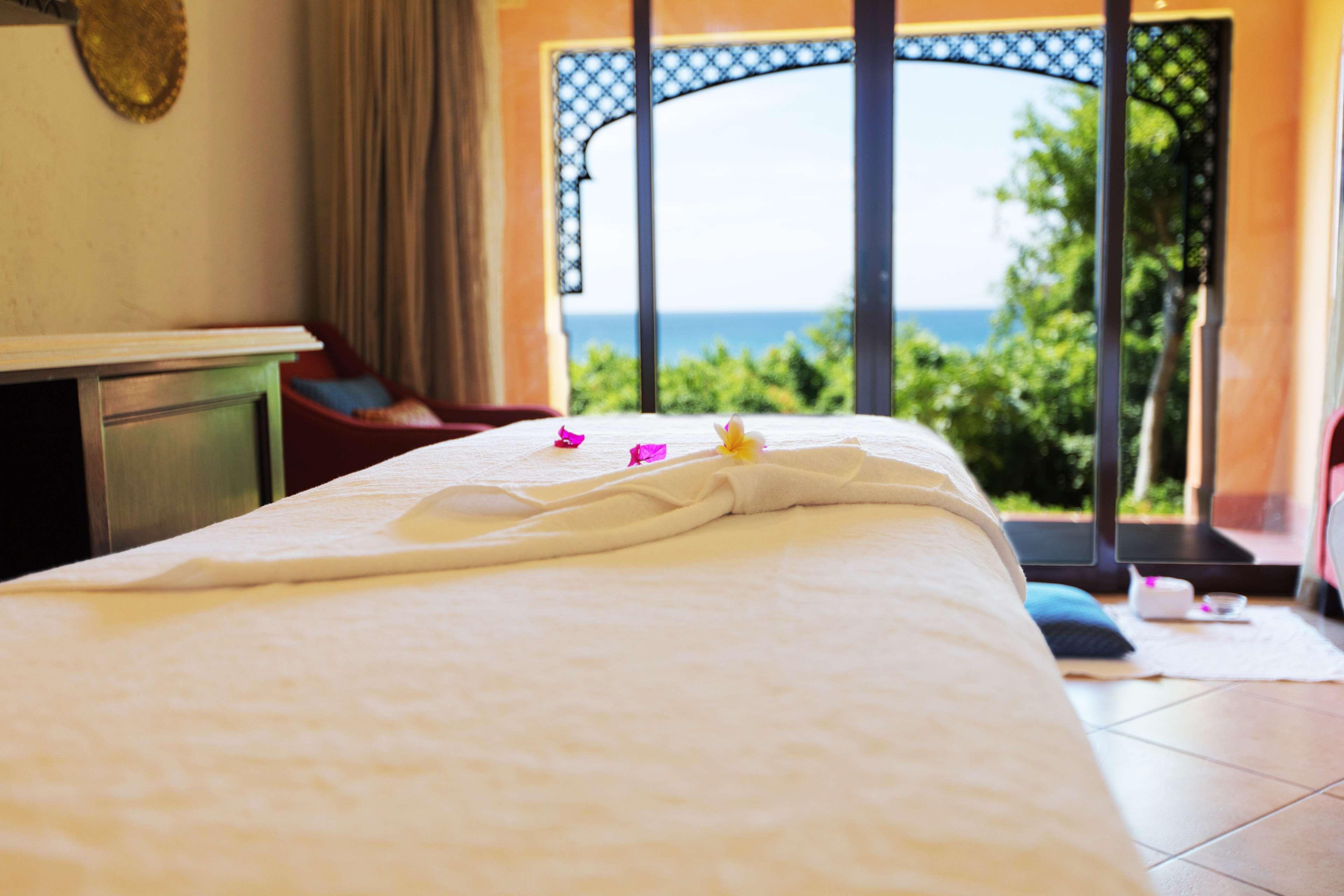 Avani Pemba Beach Hotel Екстер'єр фото
