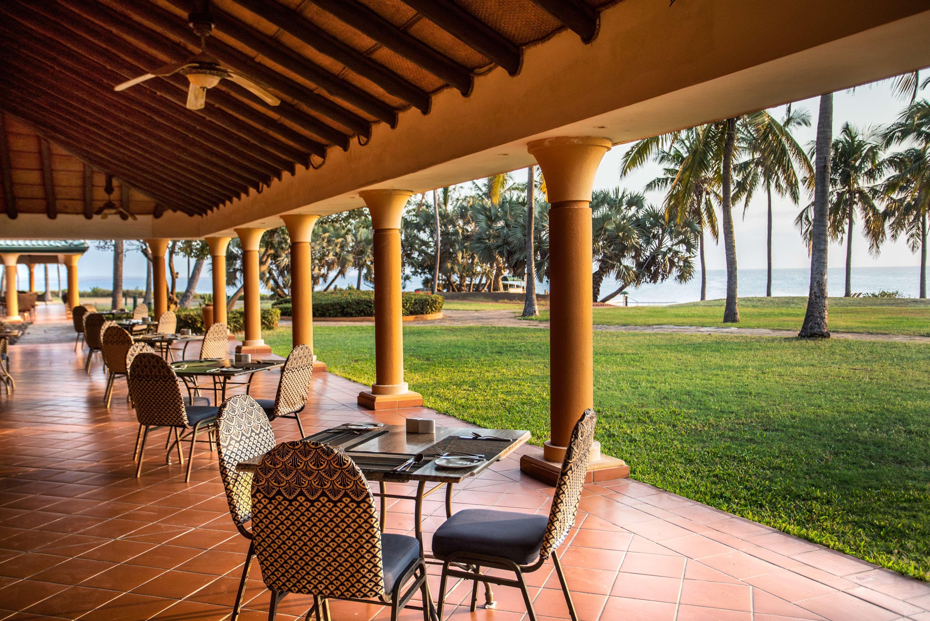 Avani Pemba Beach Hotel Екстер'єр фото